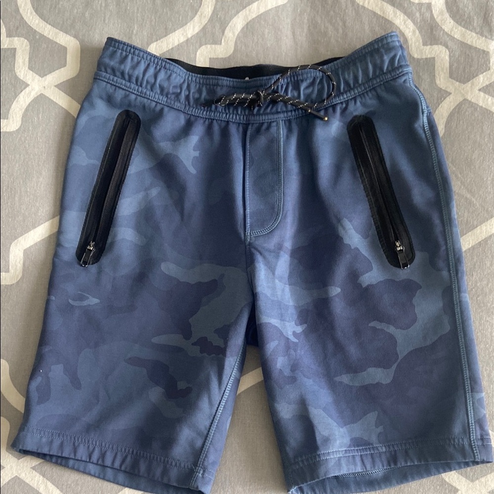 American Eagle Blue Camouflage Shorts with Zipper Pockets